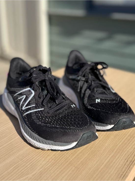 New Balance Shoes - New Balance Women's 860 Fresh Foam Running Shoes Size 9